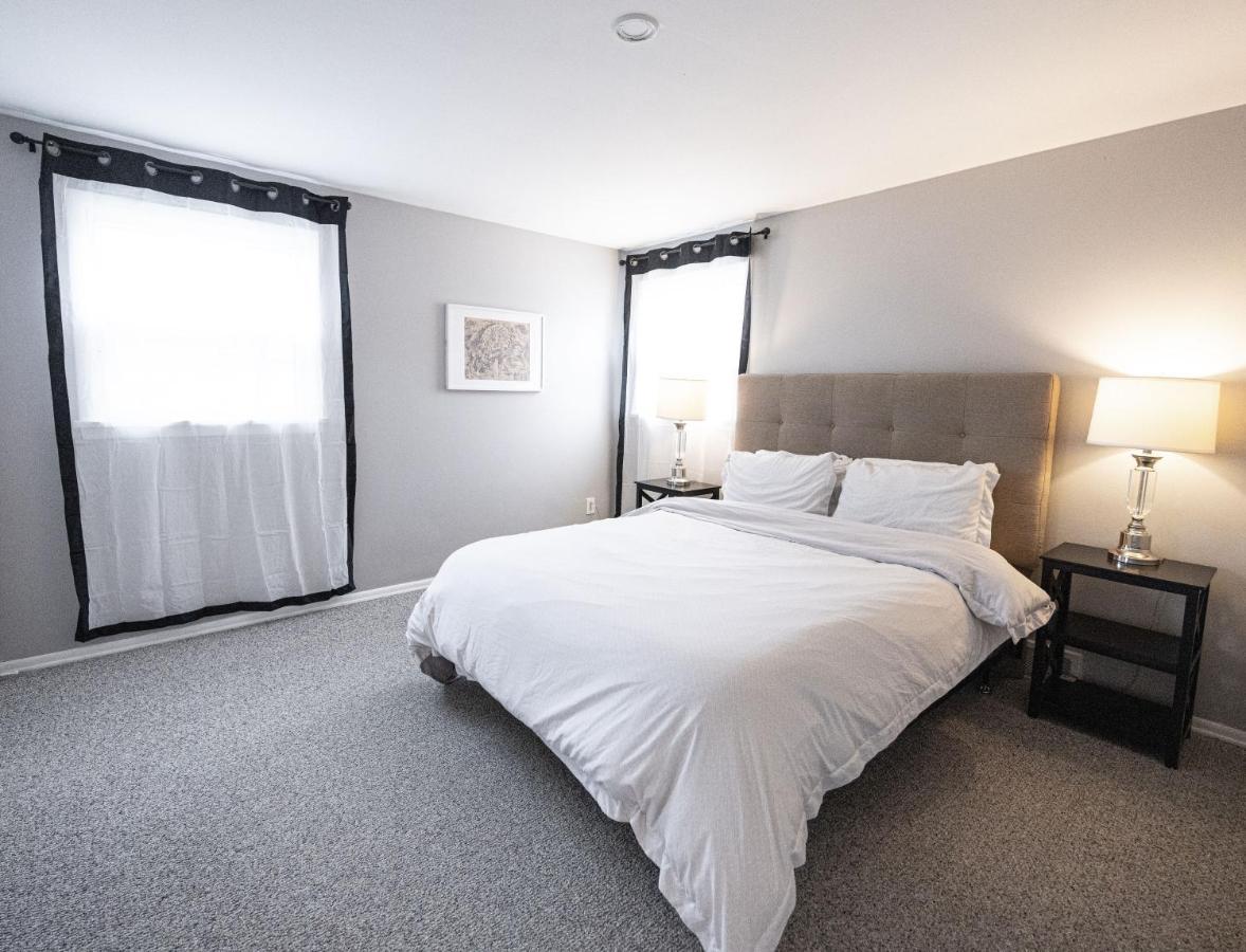 Cheerful Home With Free Parking And Wifi Рочестер Экстерьер фото