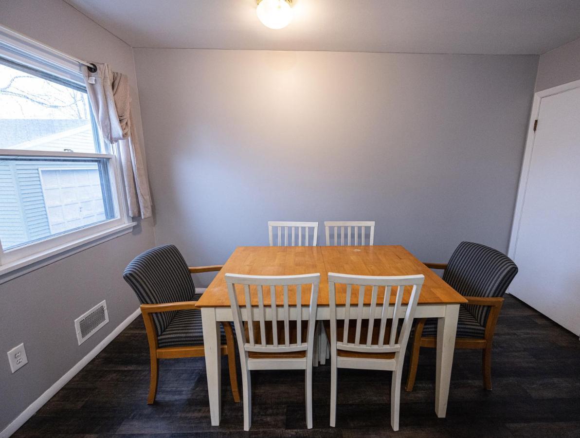 Cheerful Home With Free Parking And Wifi Рочестер Экстерьер фото