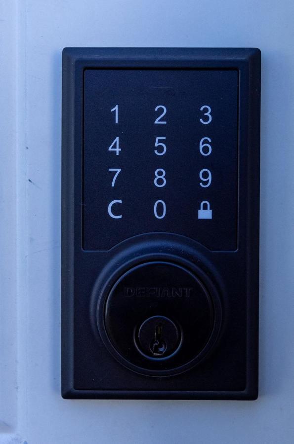 Cheerful Home With Free Parking And Wifi Рочестер Экстерьер фото